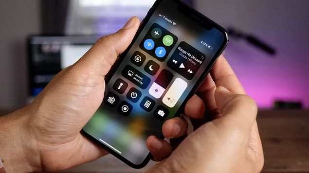 鹤峰苹果手机维修分享iPhone 12信号差怎么办 