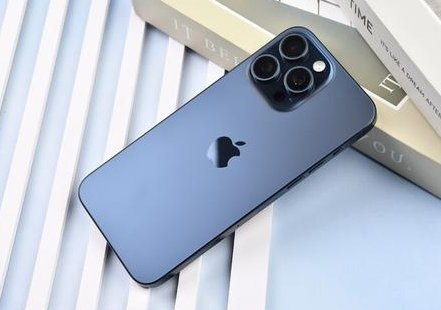鹤峰苹果维修点分享iPhone 15 Pro Max屏幕更换全新实操风险 